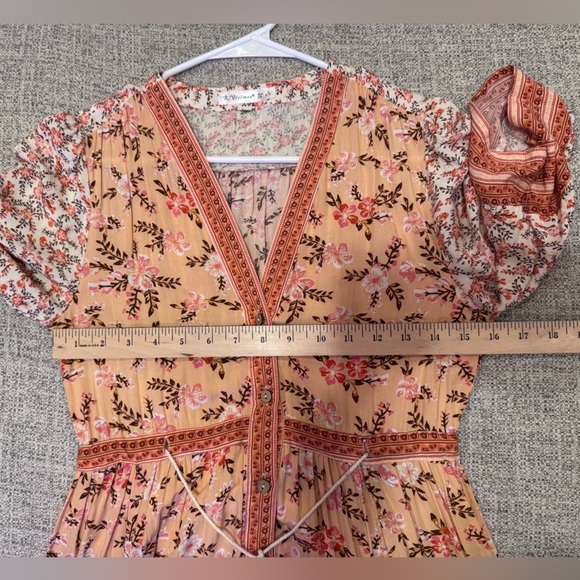 R. Vivimos Bohemian Peach Floral V-Neck Button Down Midi Summer Dress Sz S 4/6 - Picture 11 of 16